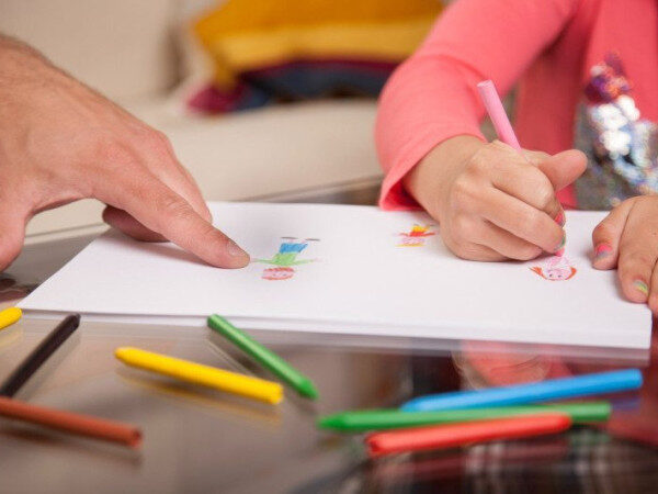 Sesi/SC cria cuidotecas para apoiar pais que voltam a estudar