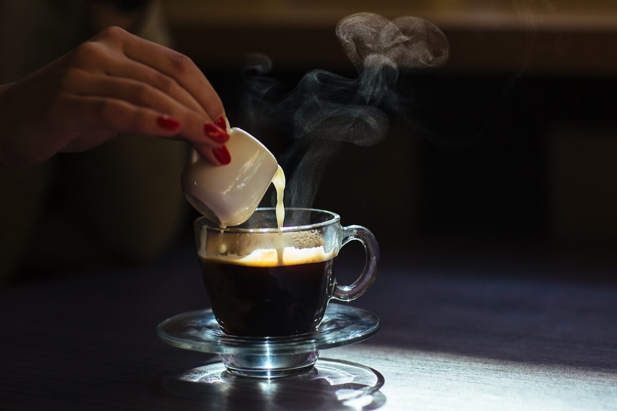 Tolerância ao café: entenda o efeito no cérebro e como reverter