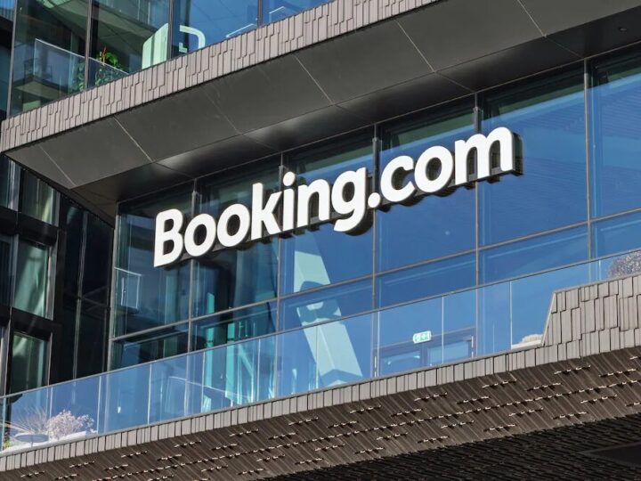 União Europeia investiga Booking.com por risco de golpes online