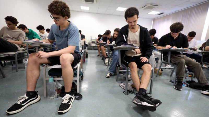Vestibular Unicamp 2027 foca atualidades e tem menor abstenção