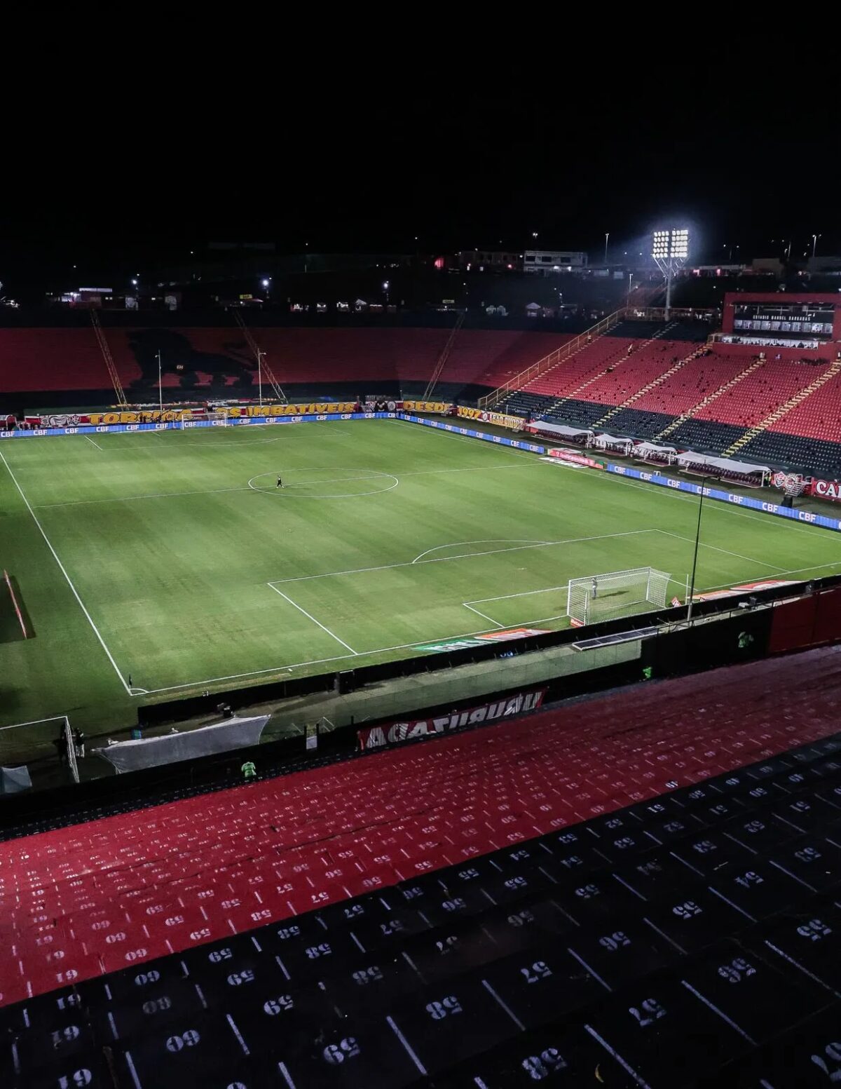 Vitória x Chapecoense: onde assistir, horário e escalações