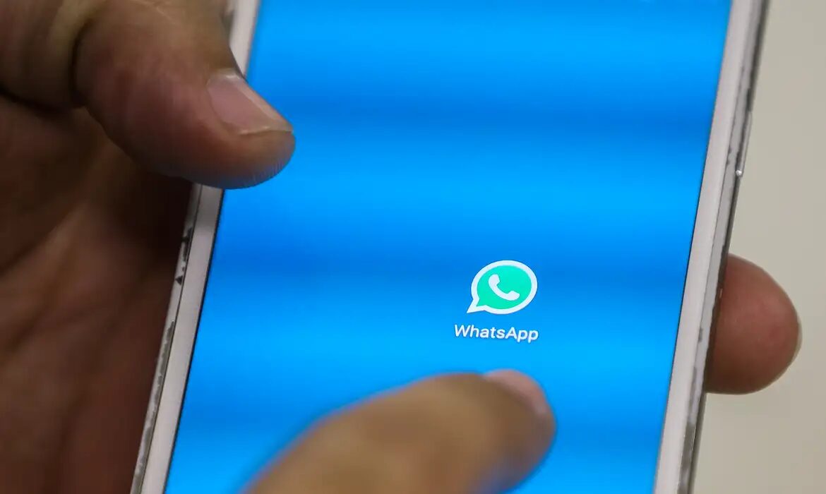 WhatsApp lança controle parental no Brasil com foco em adolescentes
